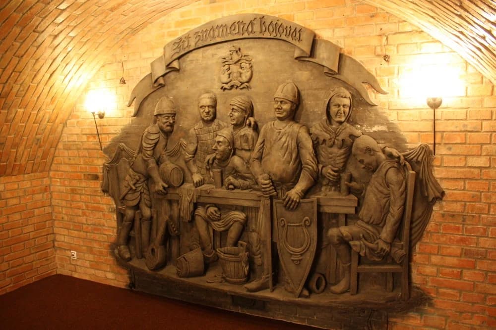 Betonový reliéf — beton